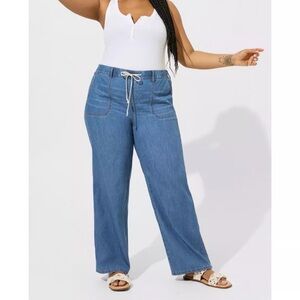 Torrid PullOn-Wide-Leg Lightweight Denim Jeans- Medium Wash -Plus Size
